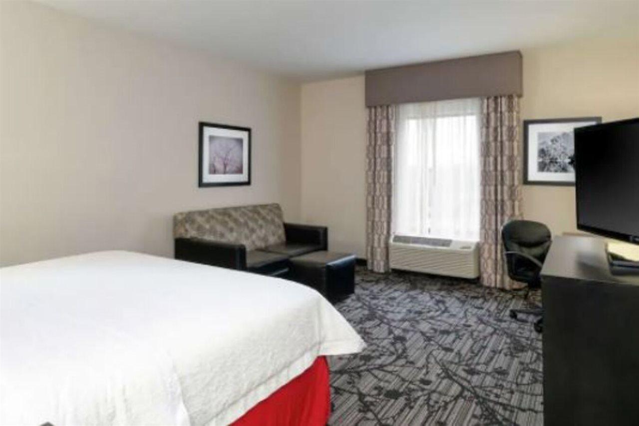 Hampton Inn And Suites Roanoke Airport/Valley View Mall Kültér fotó