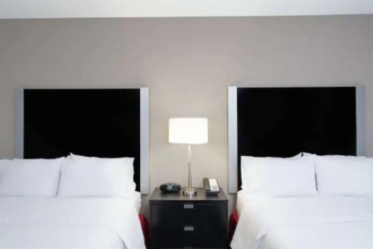 Hampton Inn And Suites Roanoke Airport/Valley View Mall Kültér fotó
