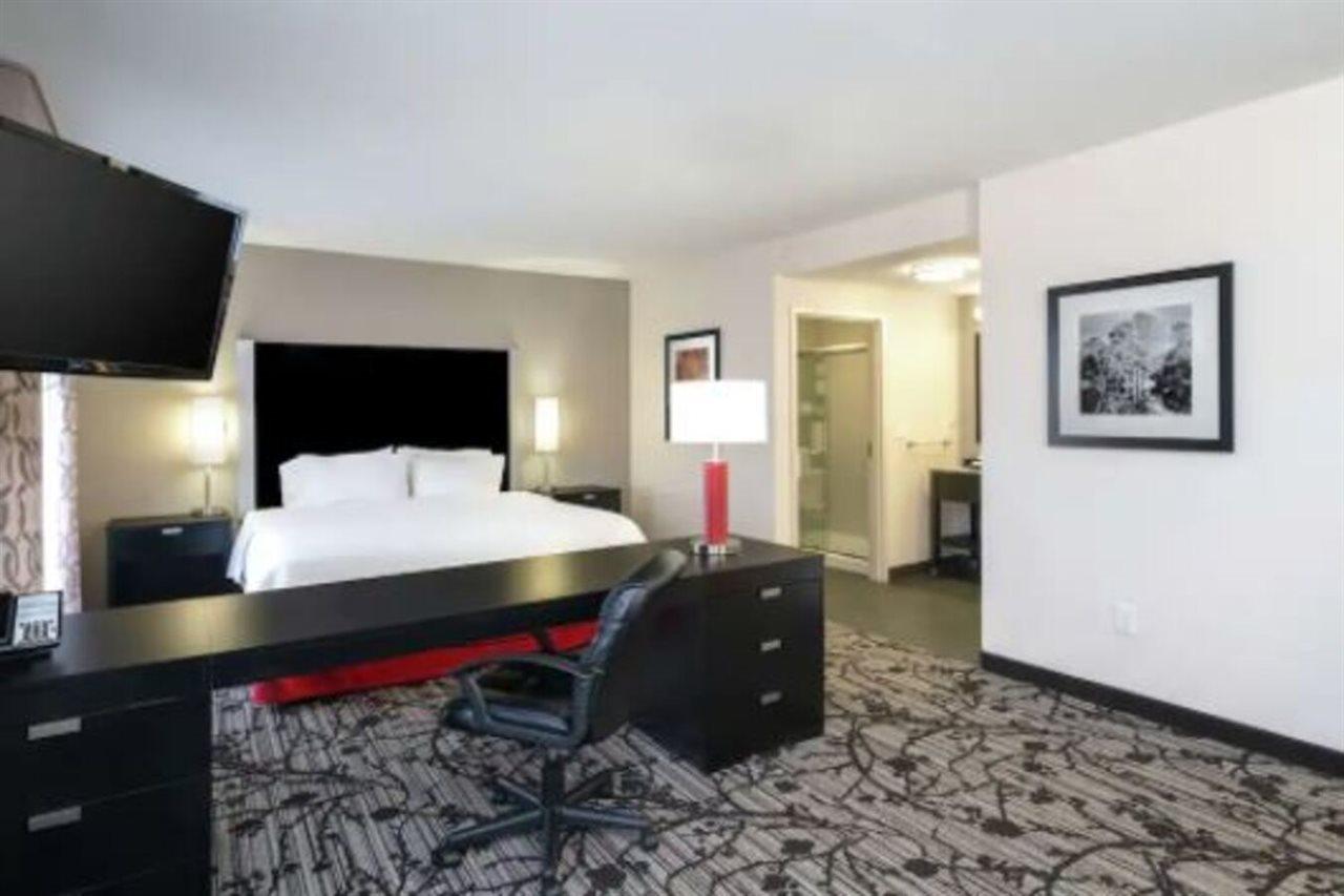 Hampton Inn And Suites Roanoke Airport/Valley View Mall Kültér fotó