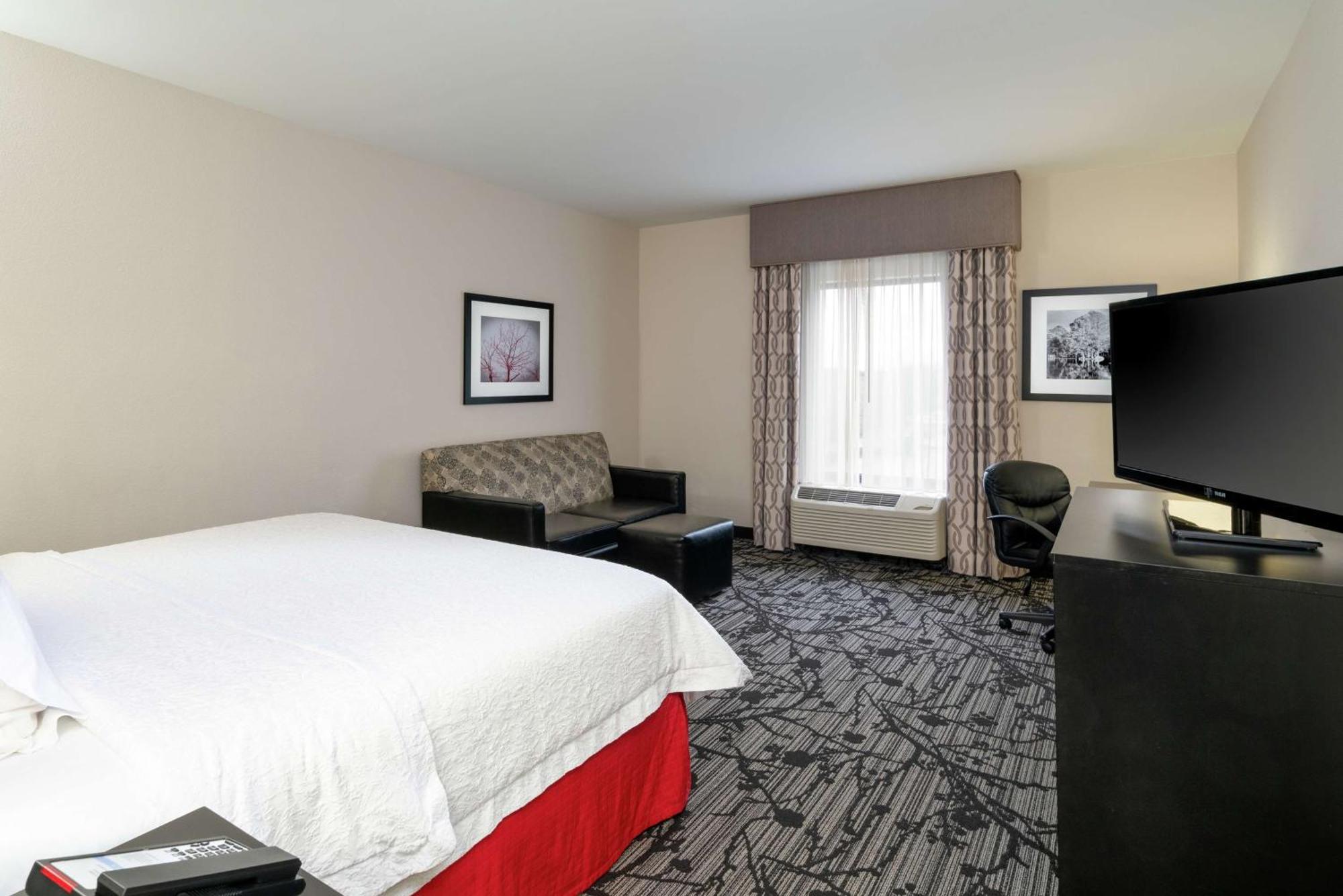 Hampton Inn And Suites Roanoke Airport/Valley View Mall Kültér fotó