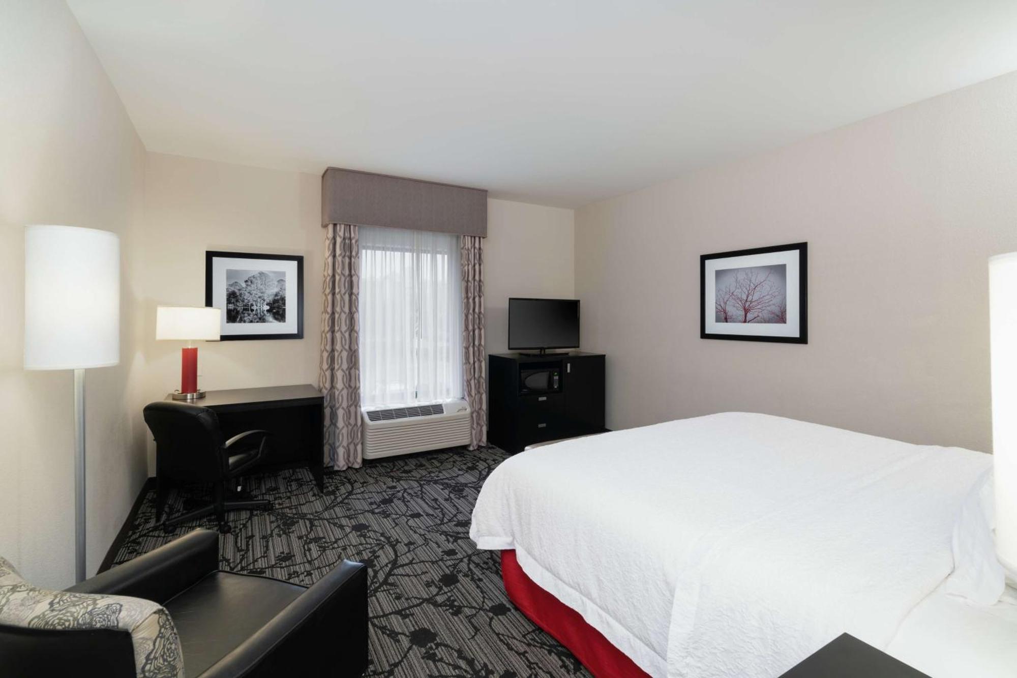 Hampton Inn And Suites Roanoke Airport/Valley View Mall Kültér fotó
