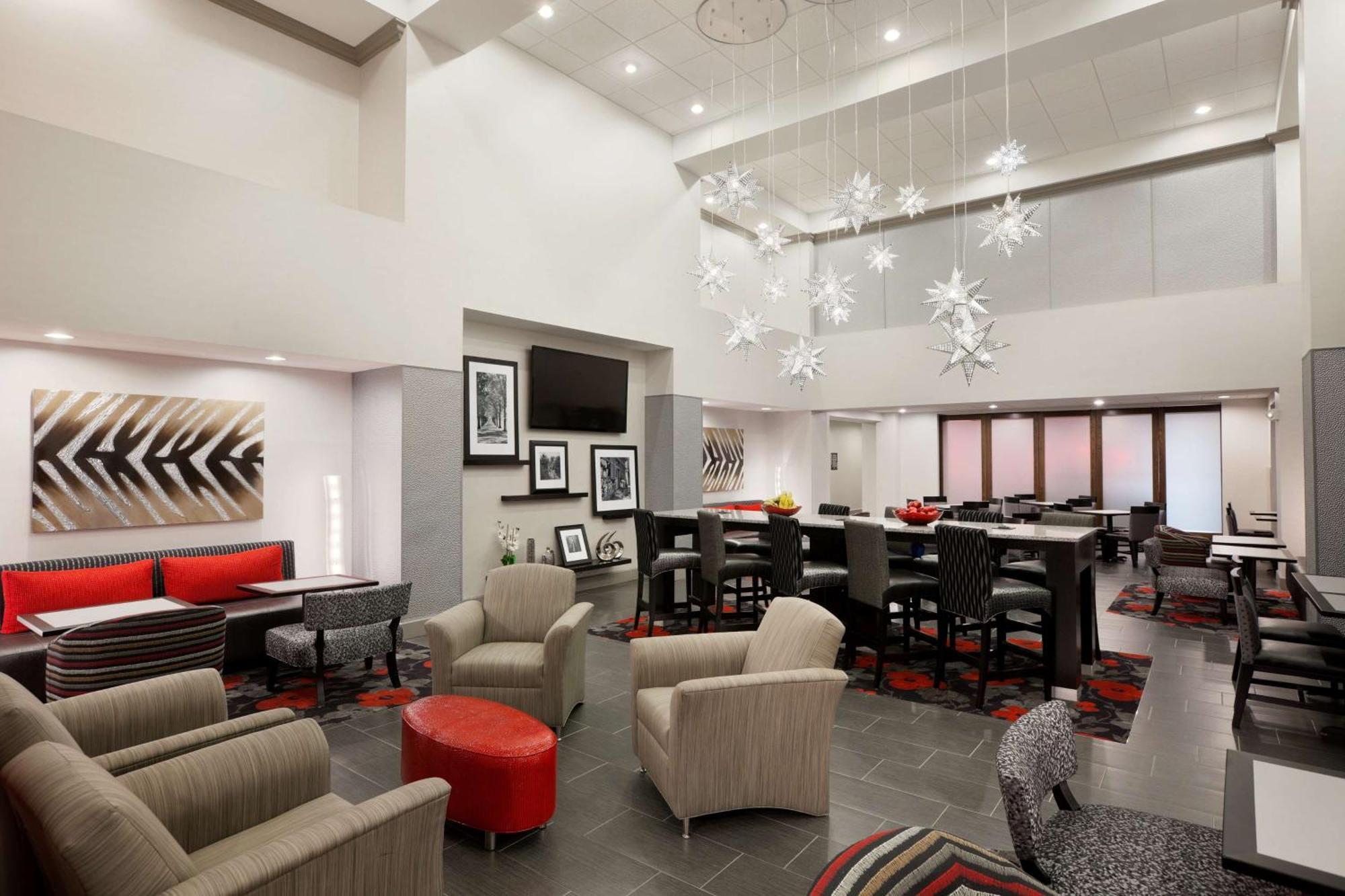 Hampton Inn And Suites Roanoke Airport/Valley View Mall Kültér fotó