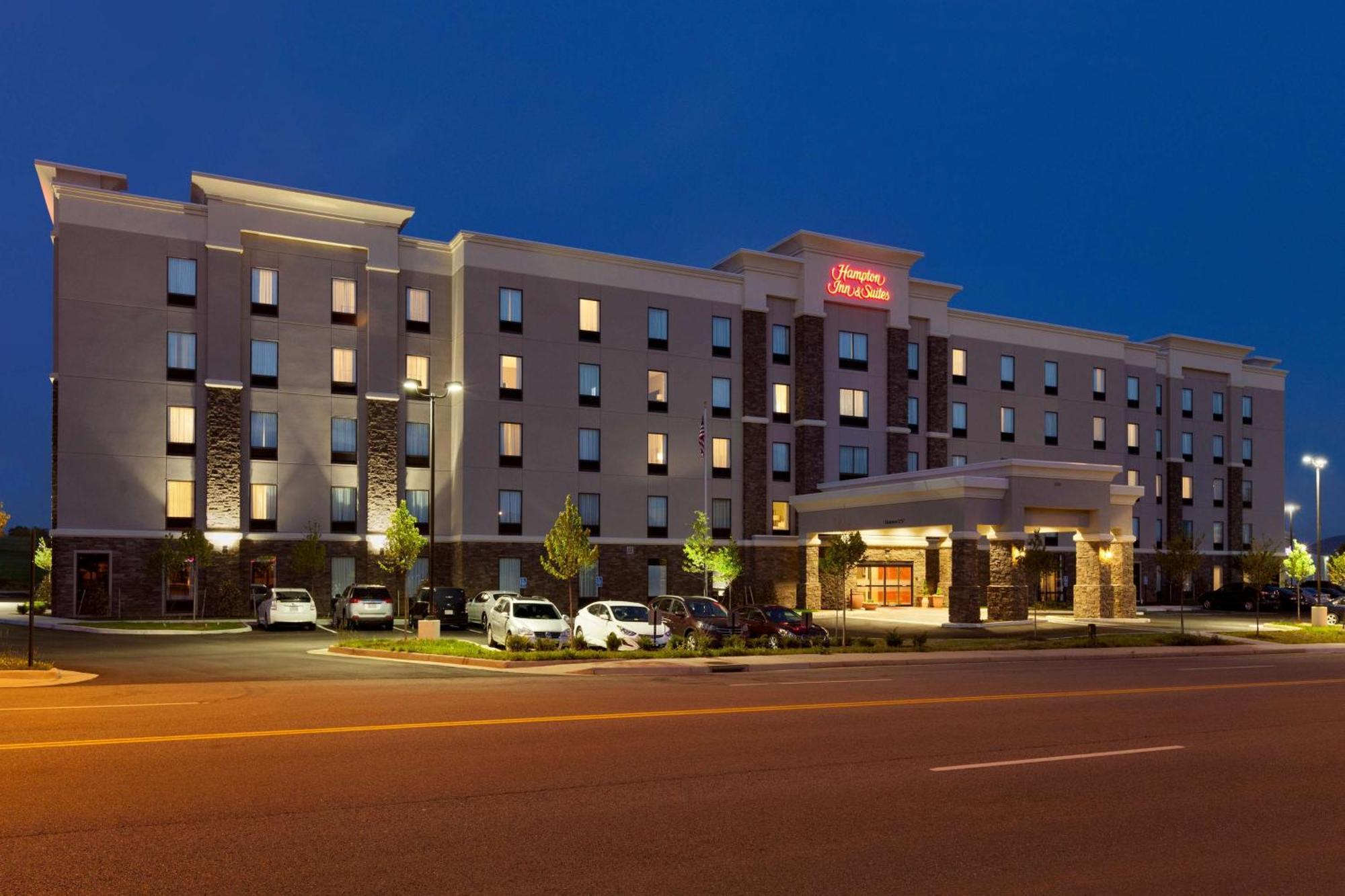 Hampton Inn And Suites Roanoke Airport/Valley View Mall Kültér fotó